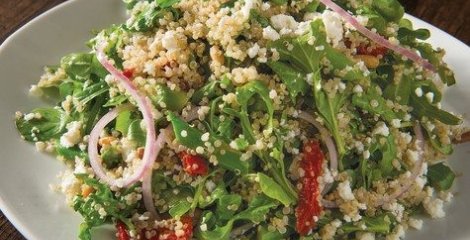 Salata od kvinoje i sjemenki - večera za kraljeve
