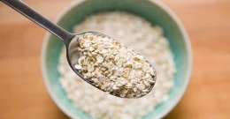 Maska za lice od zobenih pahuljica njeguje i pomlađuje osjetljivu kožu!