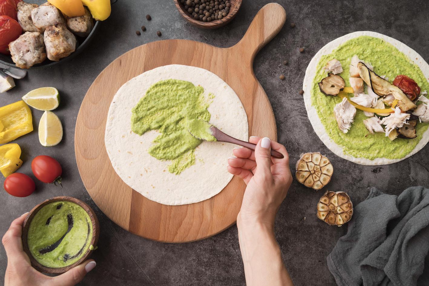 guacamole na tortilji