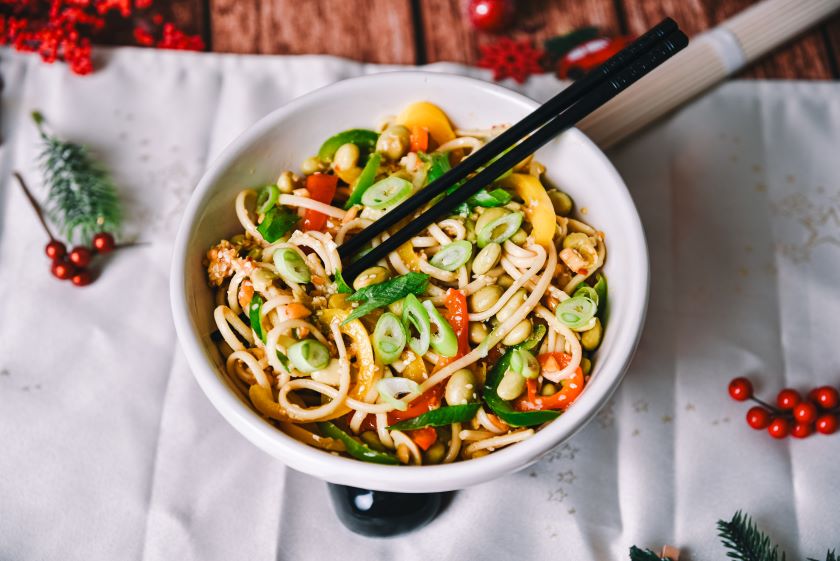 Spicy rezanci s kikirikijem