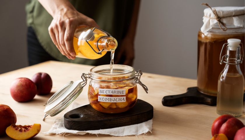 Kombucha može priodnijeti i jačanju imuniteta u sklopu uranvotežene prehrane i lifestylea. 