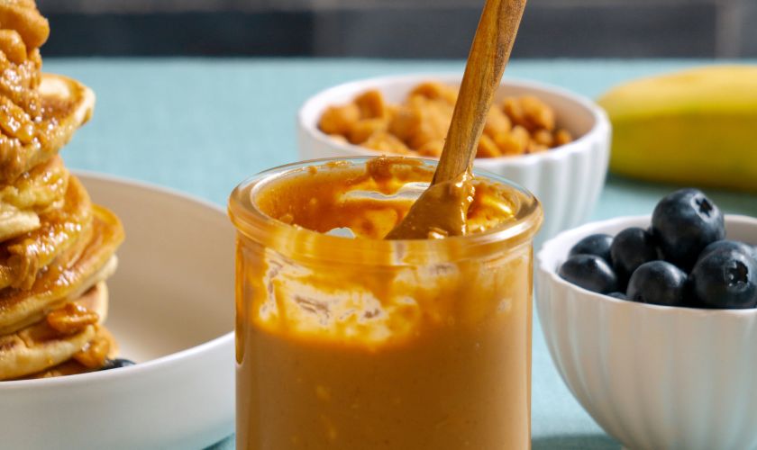 Recept za umak s maslacedm od kikirikija.