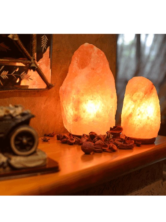 Lampa od himalajske soli od 2-3 kg dolazi uz žarulju i kabel u kartonskoj kutiji.