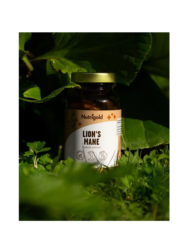 Nutrigold veganske kapsule lavlje grive u smeđoj bočici