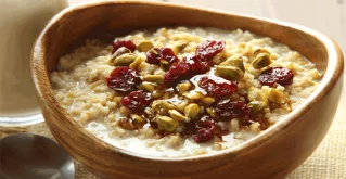 Kaša od riže i ječma s bademima - nutricionistički idealan doručak