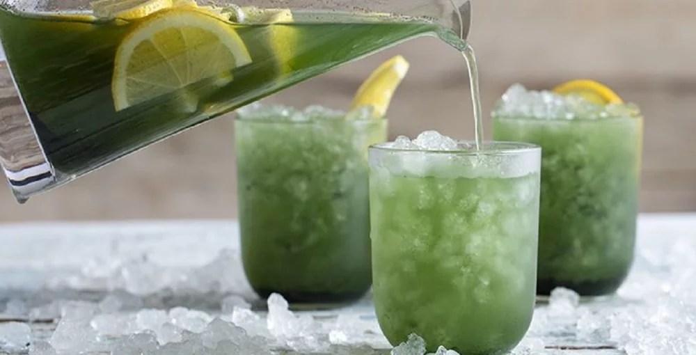 Limunada sa spirulinom