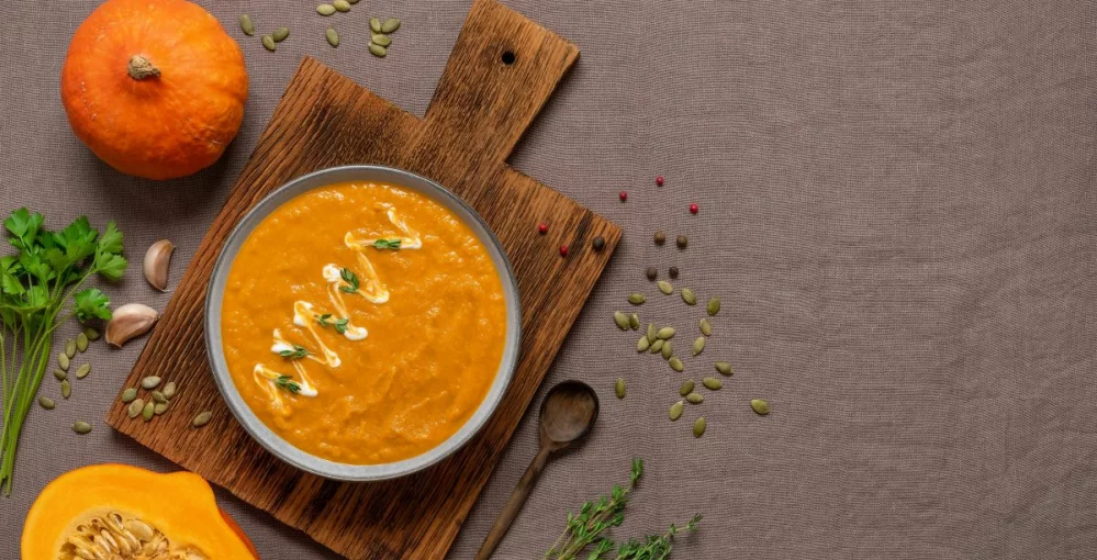 Brza juha sa zlatnim lanom i bundevom bogata je omega-3 masnim kiselinama