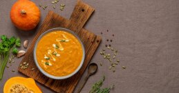 Brza juha sa zlatnim lanom i bundevom bogata je omega-3 masnim kiselinama