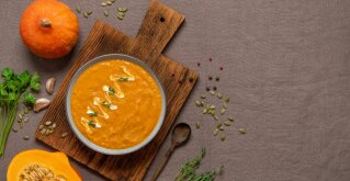 Brza juha sa zlatnim lanom i bundevom bogata je omega-3 masnim kiselinama