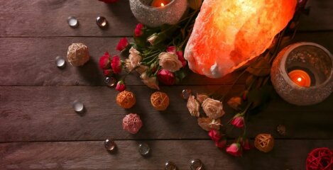 Lampa od himalajske soli za zdravlje i romantični ugođaj
