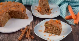 Tamna zimska torta od mrkve i naranče.