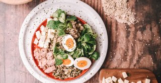 Proteinska salata s kvinojom je ručak za 10