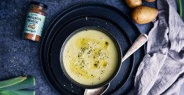 Ova juha od poriluka i krumpira popravlja dan