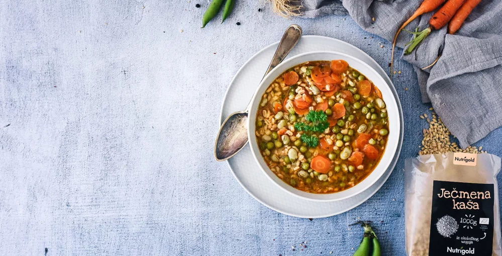 Šareno varivo s ječmom za šarene proljetne dane