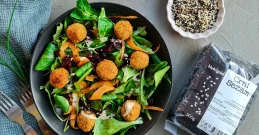 falafel zdjela s tahini umakom za ručak