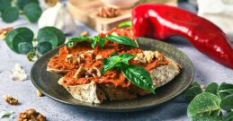 Zaljubljeni smo u pesto od pečenih paprika i dijelimo s vama recept!