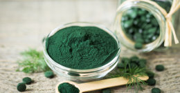 Spirulina: Što je, zdravstvene dobrobiti, kako i kada ju koristiti?