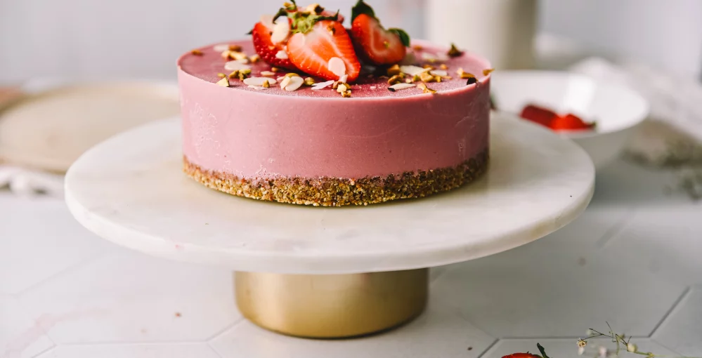 Sirova torta od jagoda