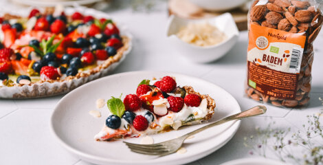 Sirovi tart s jogurtom i voćem