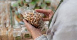 Orašasti plodovi savršena su grickalica i u malim pakiranjima