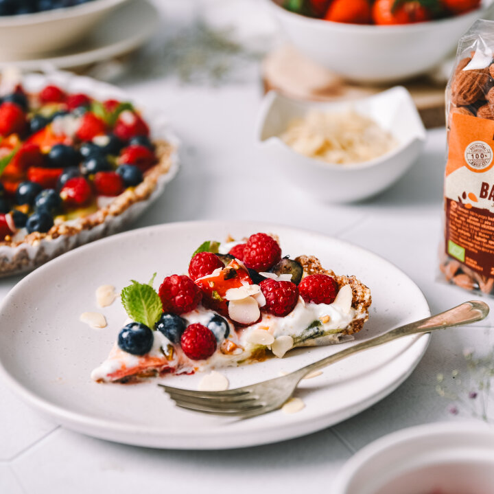 Sirovi tart s jogurtom i voćem - instashop