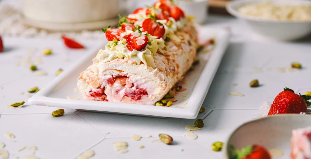 Pavlova rolada s jagodama