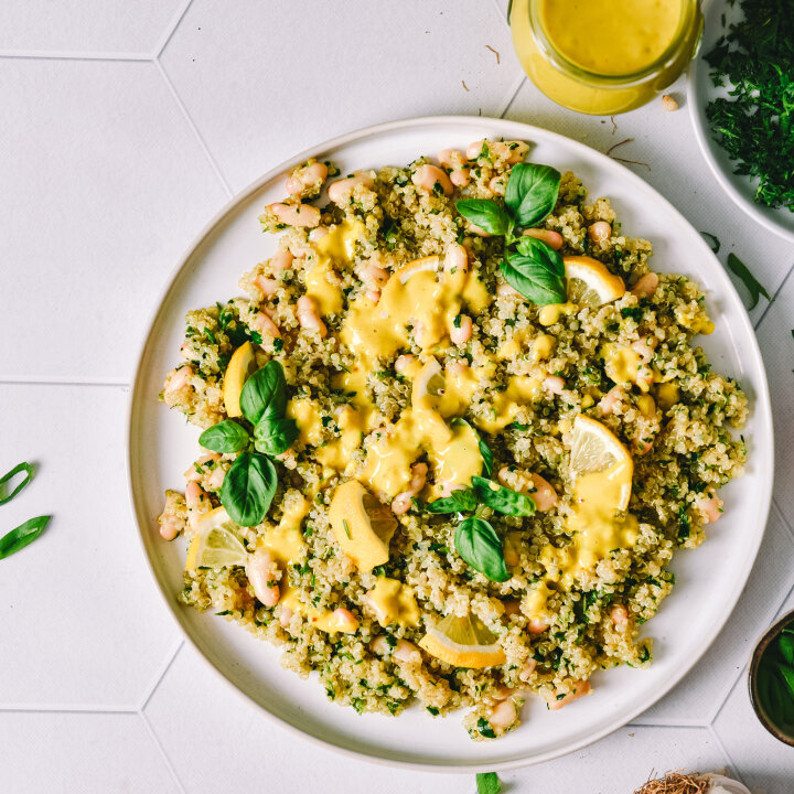 Quinoa salata s mango dressingom