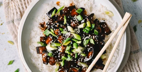 Teriyaki patlidžan s rižom