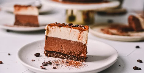 Sirova tiramisu torta