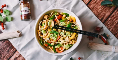 Spicy rezanci s kikirikijem