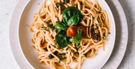 Hummus pasta