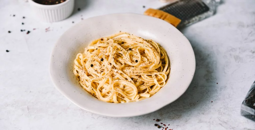 Cacio e pepe tjestenina