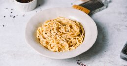 Cacio e pepe tjestenina