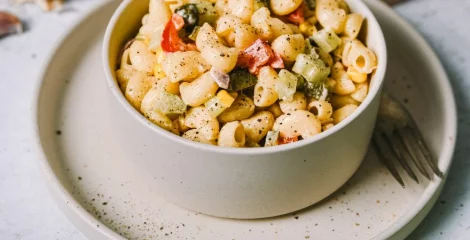 Salata s tjesteninom