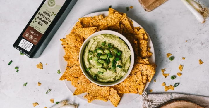 Pašteta od boba i avokada