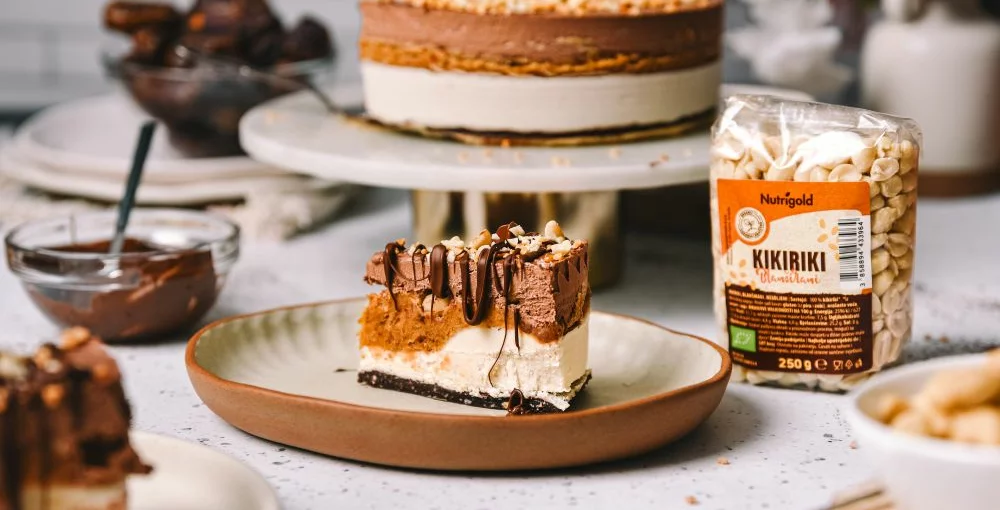 Sirova snickers torta