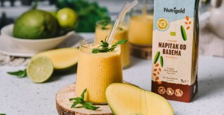 Mango smoothie