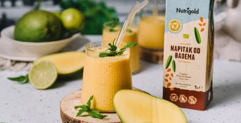 Mango smoothie