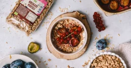 Muesli s pečenim šljivama