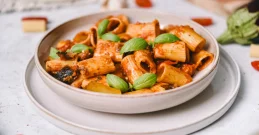 Pasta s patlidžanom i cherry rajčicama