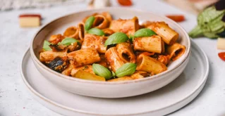 Pasta s patlidžanom i cherry rajčicama