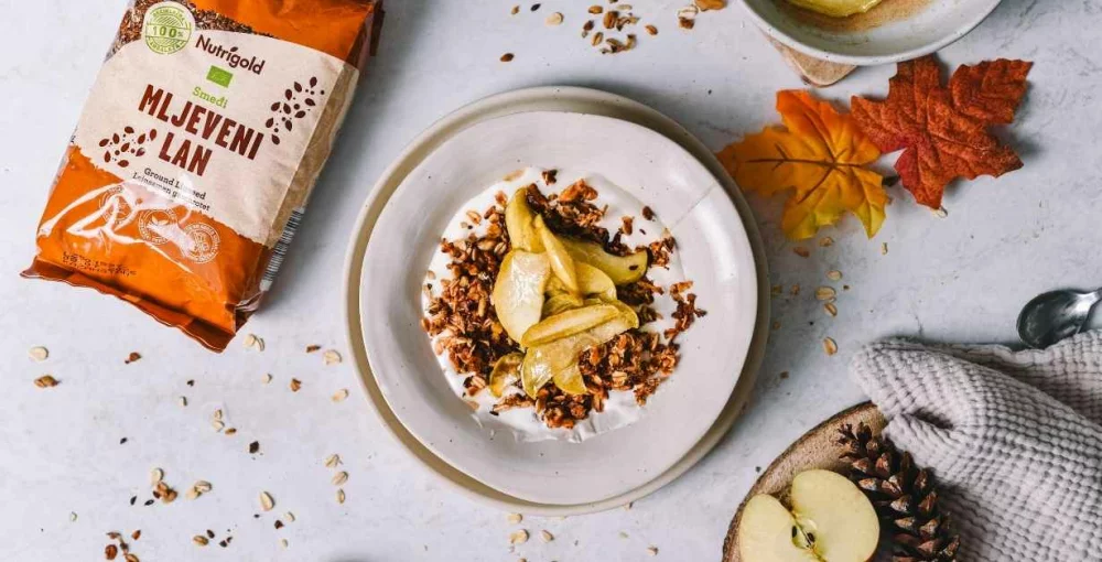 Recept za izradu Granole s jabukama koji je pripremila YumYumParadise.