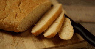 BEZGLUTENSKI KRUH KOJI NE TREBA MIJESITI