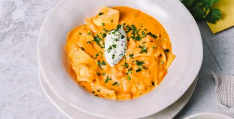 Lazanja juha s kremom od ricotte pravi je jesenski comfort food.