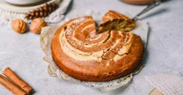 Cimet rolica kolač odlična je način da razveselite prijatelje i obitelj.