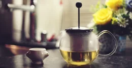 Žuti čaj za anti-age njegu, mršavljenje i opuštanje - sve o pripremi i nuspojavama
