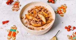 Prosena kaša s karameliziranim kruškama