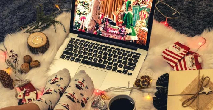 Gledanje božićnih filmova jedna je od najdražih božićnih aktivnosti