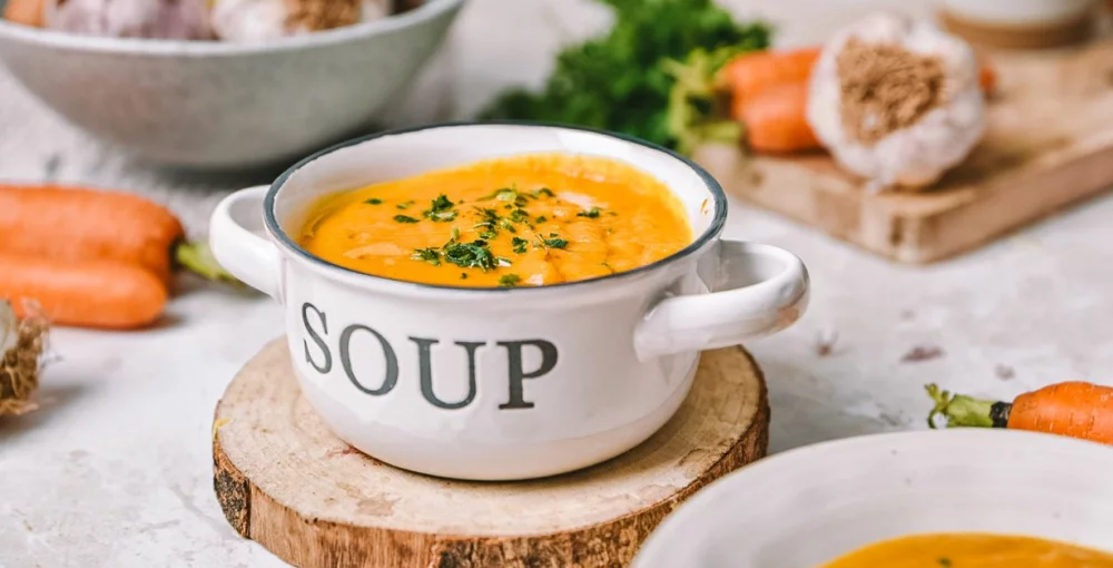 Juha od pečene mrkve i češnjaka s kurkumom