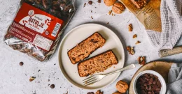 Kolač od datulja s orasima